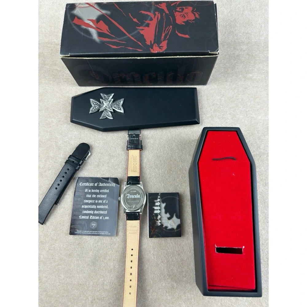 Bela Lugosi Dracula CreepyCo Jacket L & Fossil‎ Limited Watch Coffin Case Set